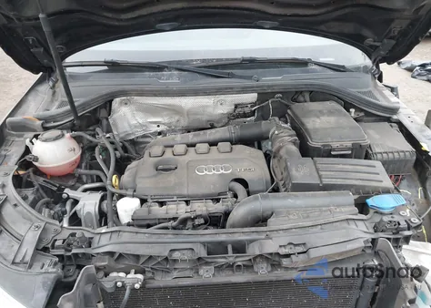 2018 Audi Q3 2.0T Premium/2.0T Sport Premium z USA, uszkodzony, nr VIN WA1BCCFS9JR027893